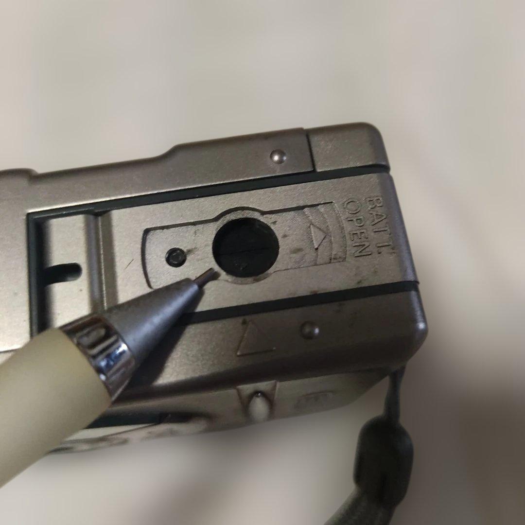 デジタルカメラ。ジャンク品スクラップ。キャノン、オリンパス、カシオ。富士フイルム