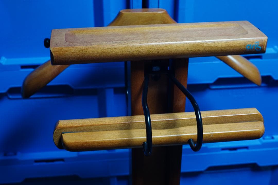 イタリア製 アリス ハンガー ラック aris スーツハンガー 伊製 無垢材