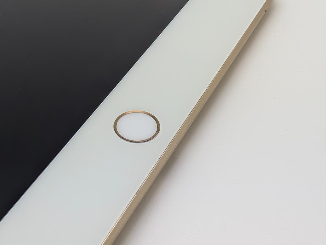 は*る様 Pad（第5世代）Wi-Fi + Cellular：A1823