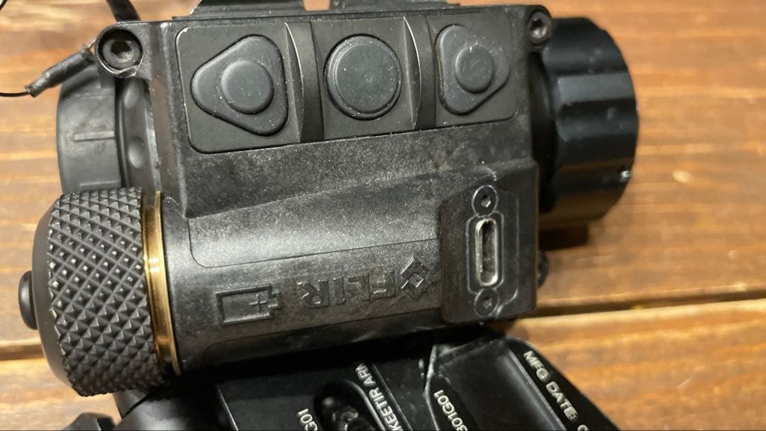 FLIR BREACH PTQ-136 サーマルナイトビジョン　pvs bnvd