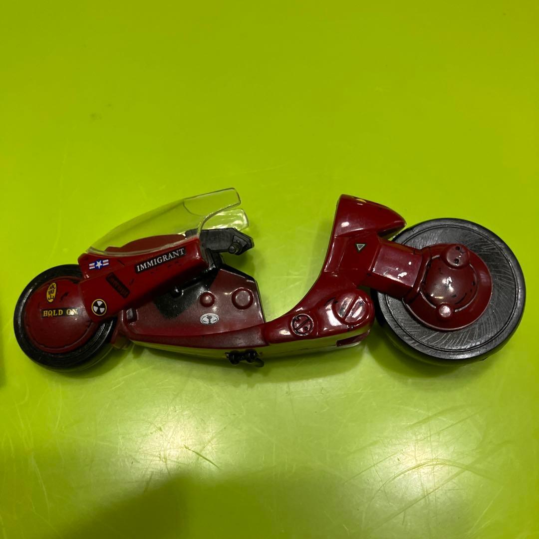AKIRA 風バイクとガンダム　フィギュア