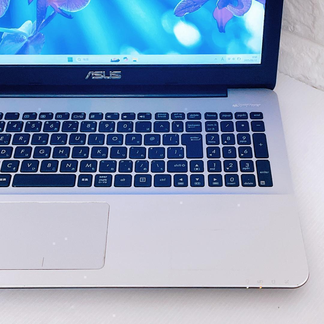 【快速! SSD 】ノートパソコン Windows11 Core i7 ASUS