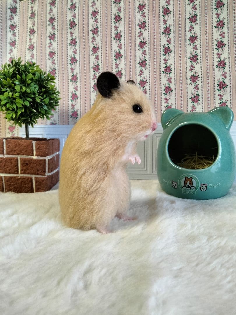 羊毛フェルト　キンクマハムスター