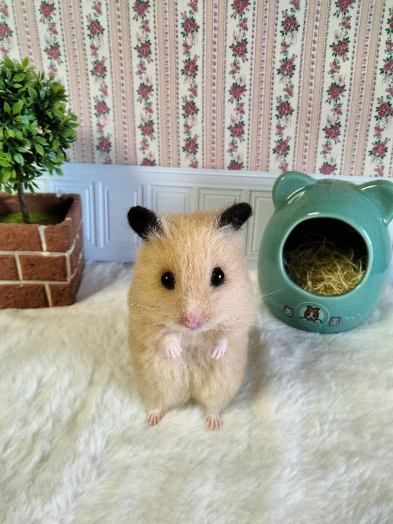 羊毛フェルト　キンクマハムスター