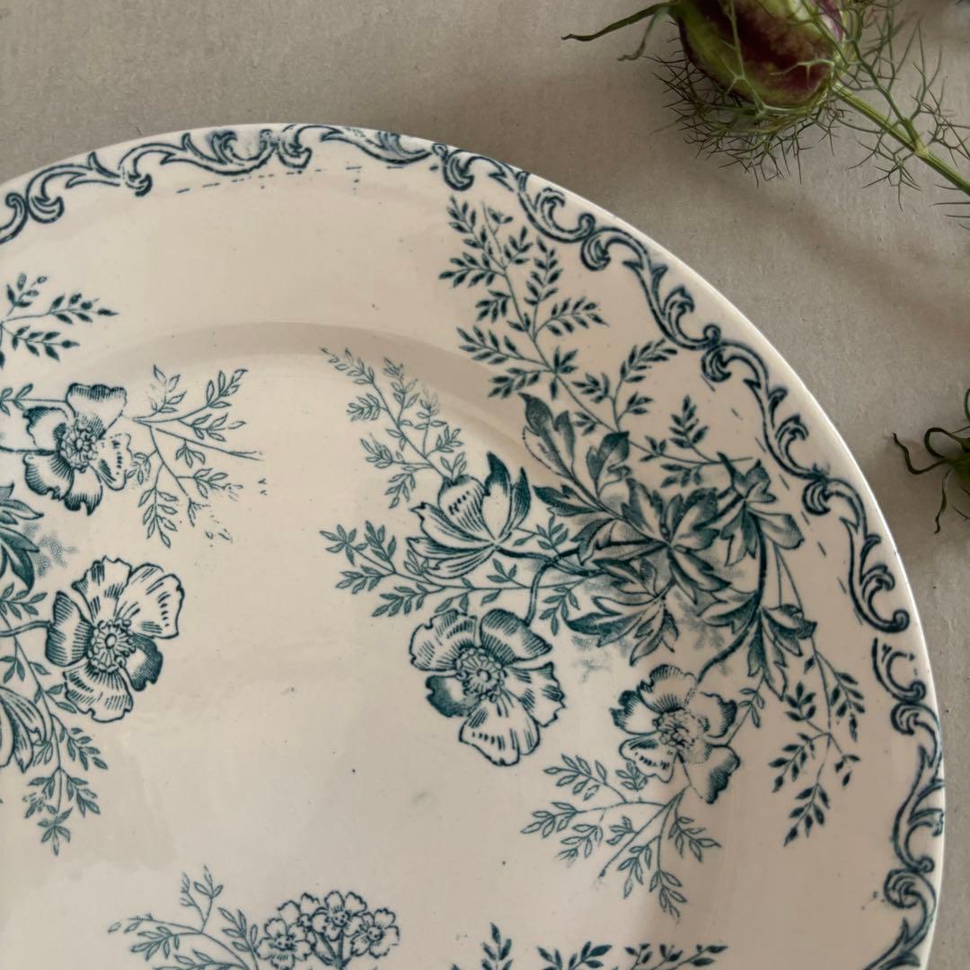 人気 フランスアンティーク サルグミンヌ 青緑 花模様がかわいいデザートプレート