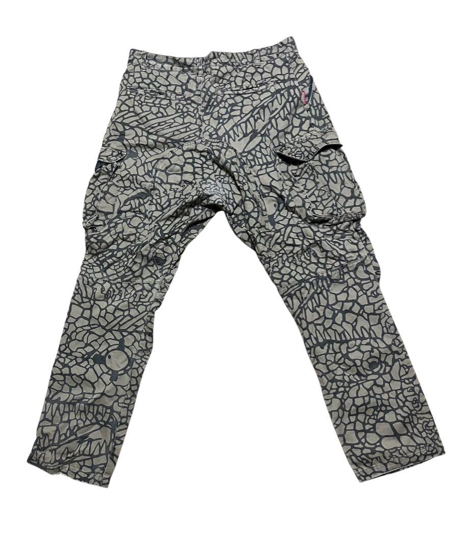 ドロヘドロ カイマン迷彩柄パンツ Lサイズ MHz