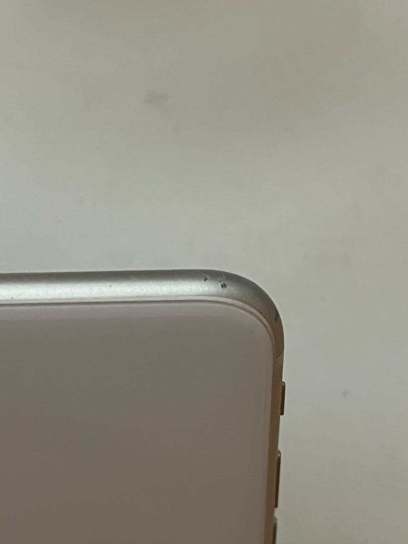 iPhone SE 第2世代128GBホワイトSIMフリー　要液晶交換　78%