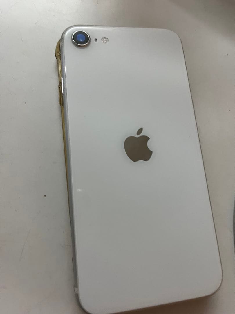 iPhone SE 第2世代128GBホワイトSIMフリー　要液晶交換　78%