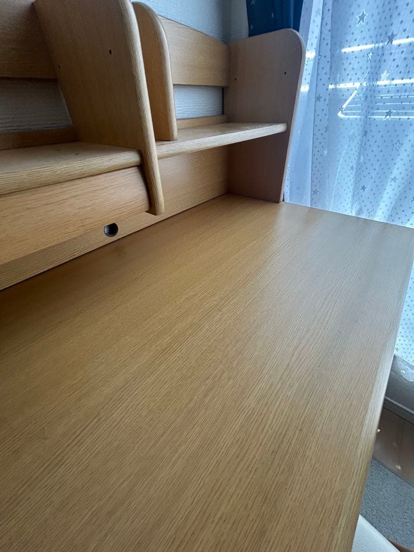 引き取り限定　学習机 デスクライト付