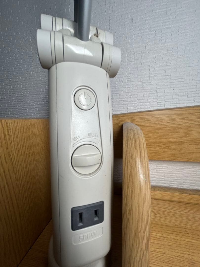 引き取り限定　学習机 デスクライト付