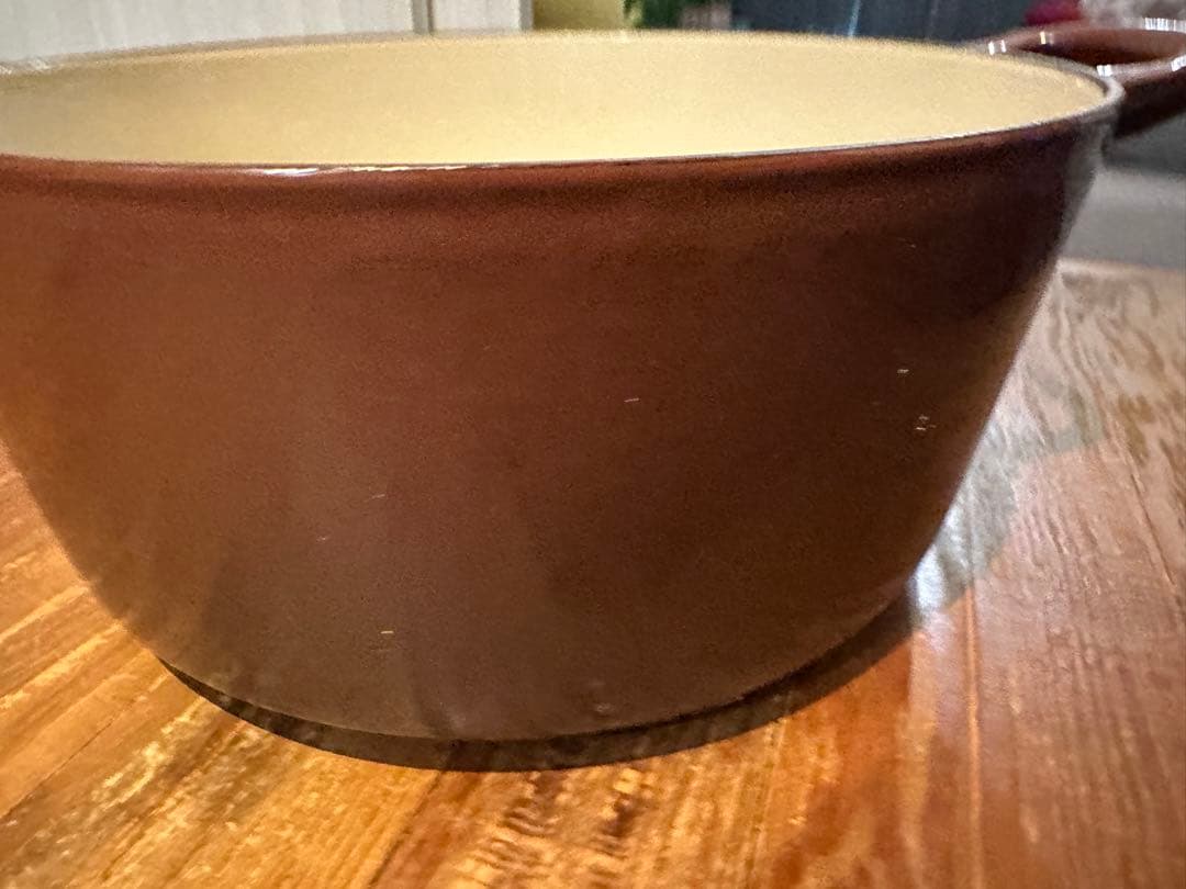 Le creuset ル・クルーゼ ココット・ロンド 22cm ブラウン