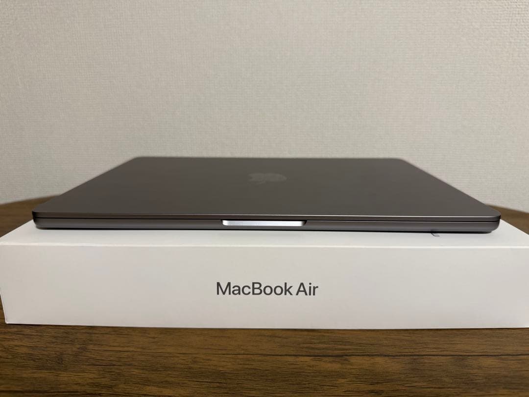 MacBook Air M3 メモリ16GB/SSD256GB 13インチ
