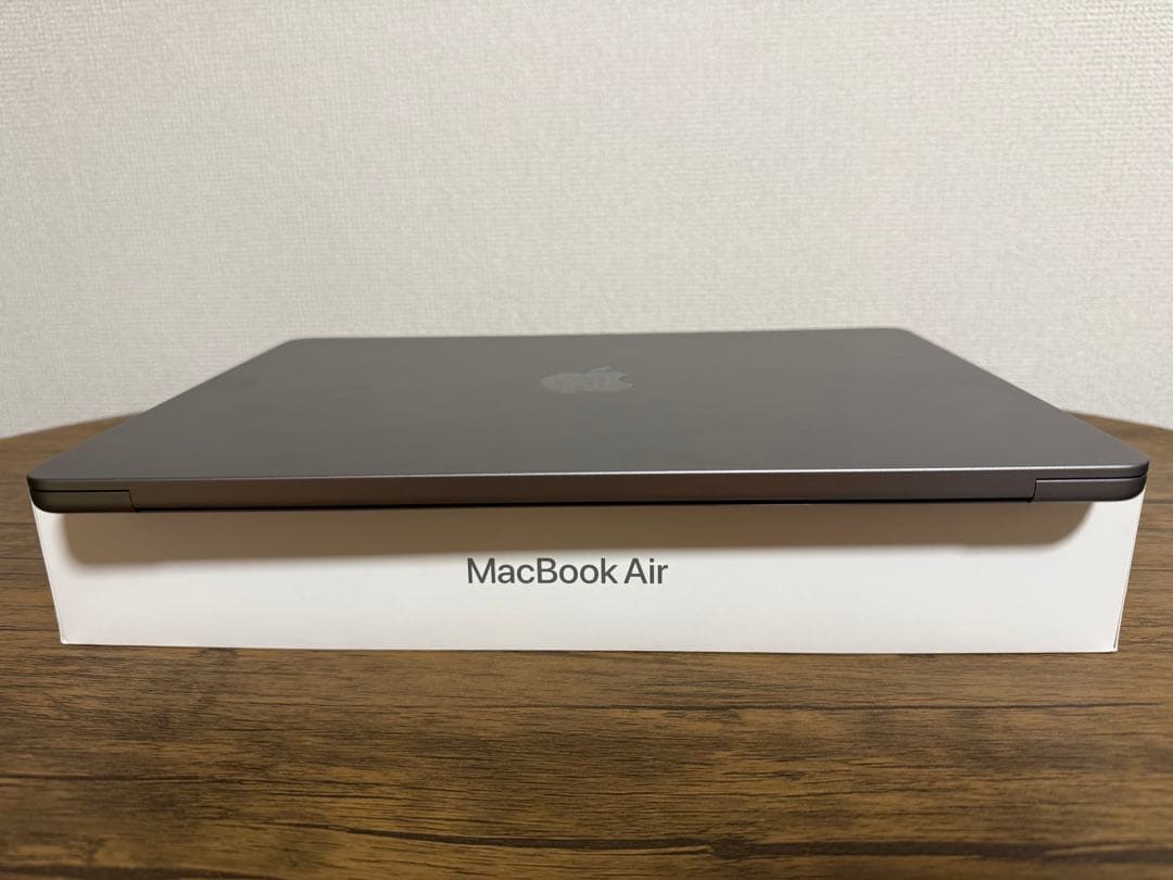 MacBook Air M3 メモリ16GB/SSD256GB 13インチ