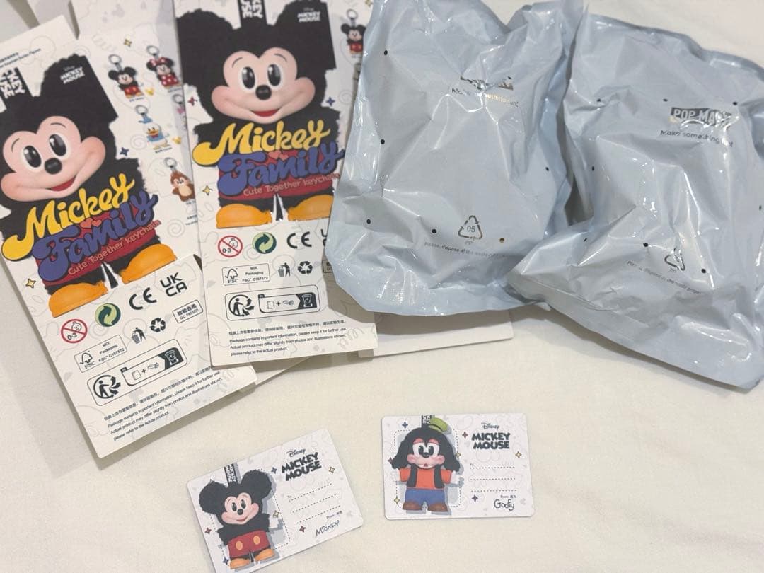 ストラップ POPMART Mickey Familly