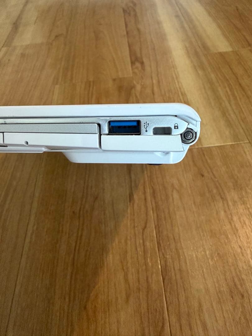FUJITSU ノートパソコン