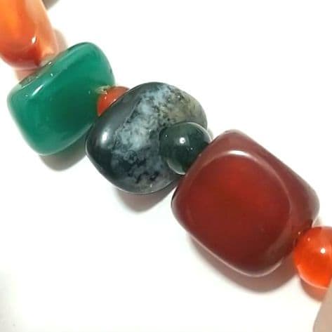 【希少・美品・匿名発送】台湾産　天然石　ネックレス 直径26cm