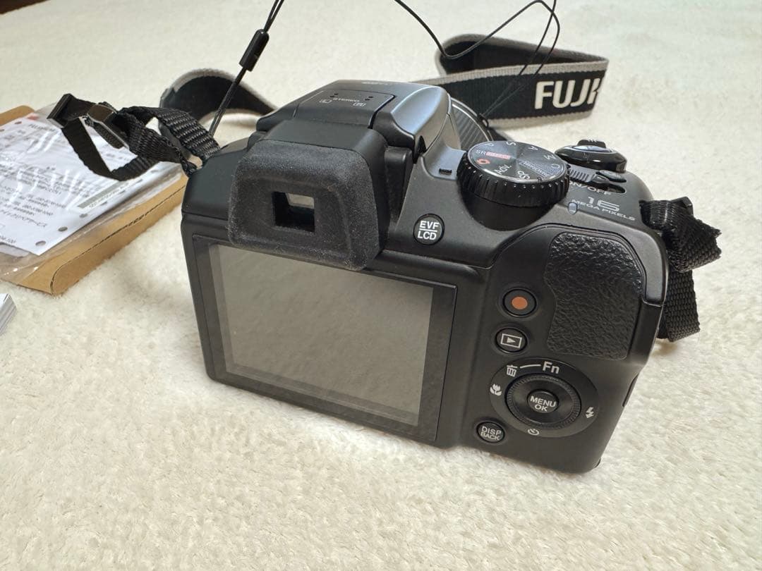 FINEPIX S9400W デジタルカメラ 本体