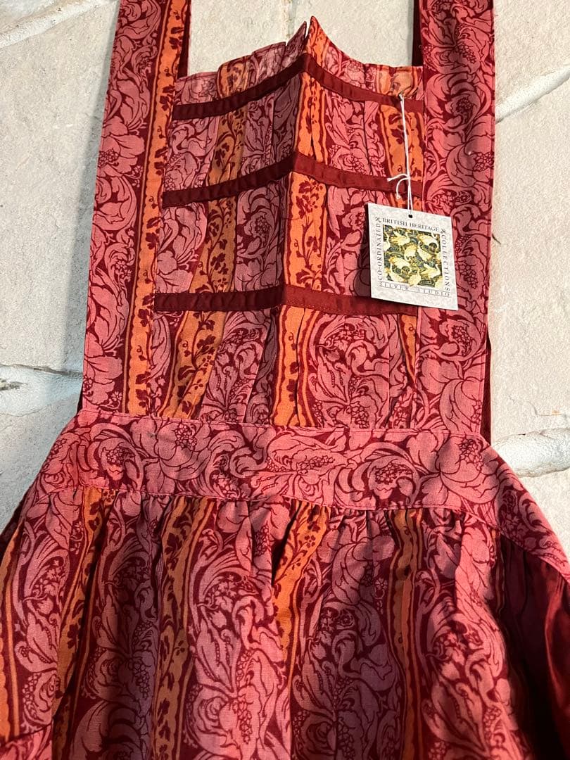 ヴィンテージ　英国の伝統　ヘリテージデザイン　エプロン　タグ付き　新品未使用