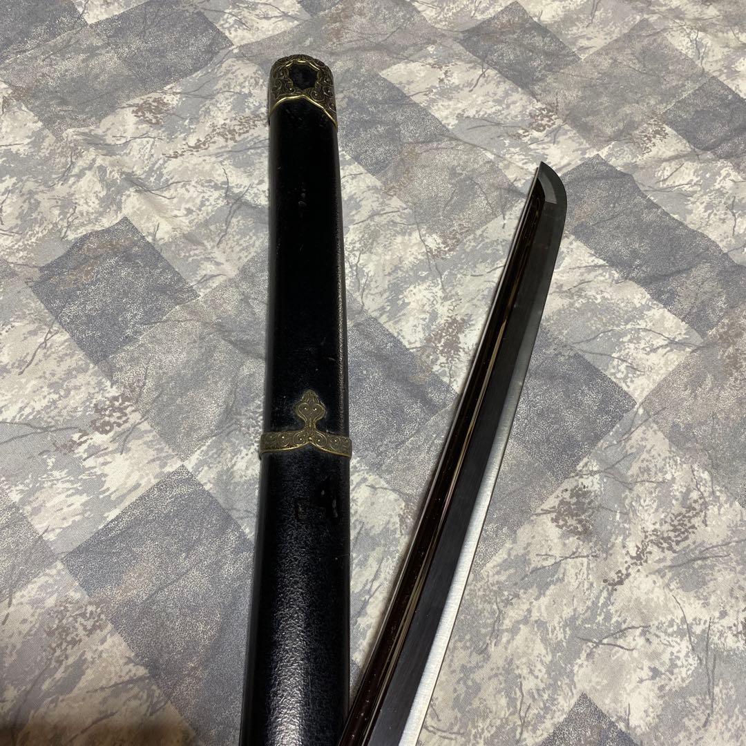 高級模造刀 陣太刀拵え 樋入直刃文 吊り金具