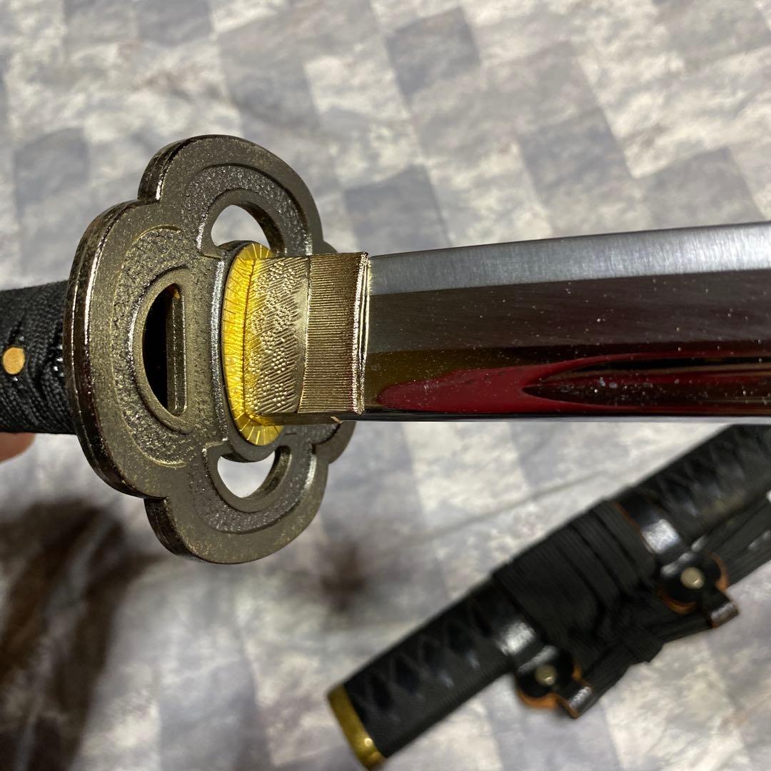 高級模造刀 陣太刀拵え 樋入直刃文 吊り金具