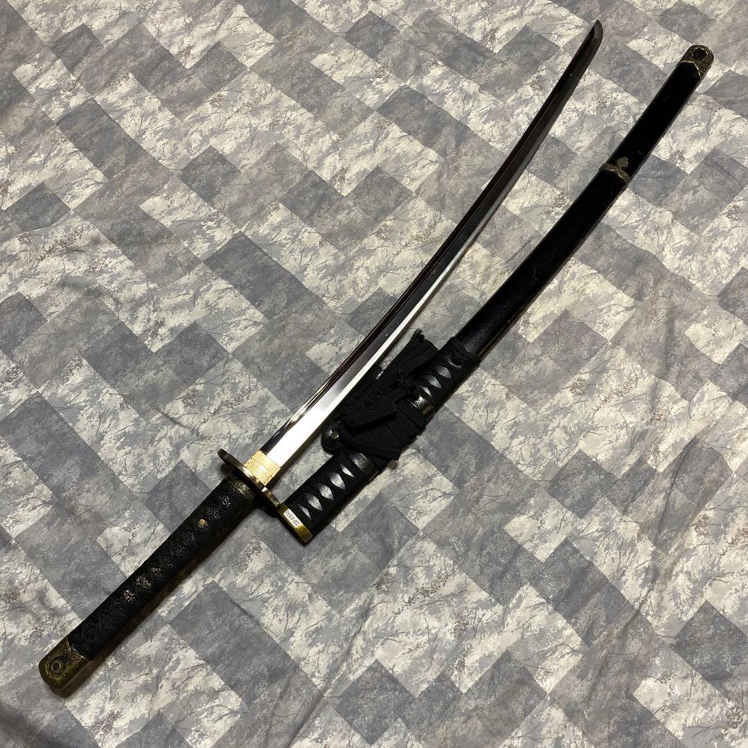高級模造刀 陣太刀拵え 樋入直刃文 吊り金具