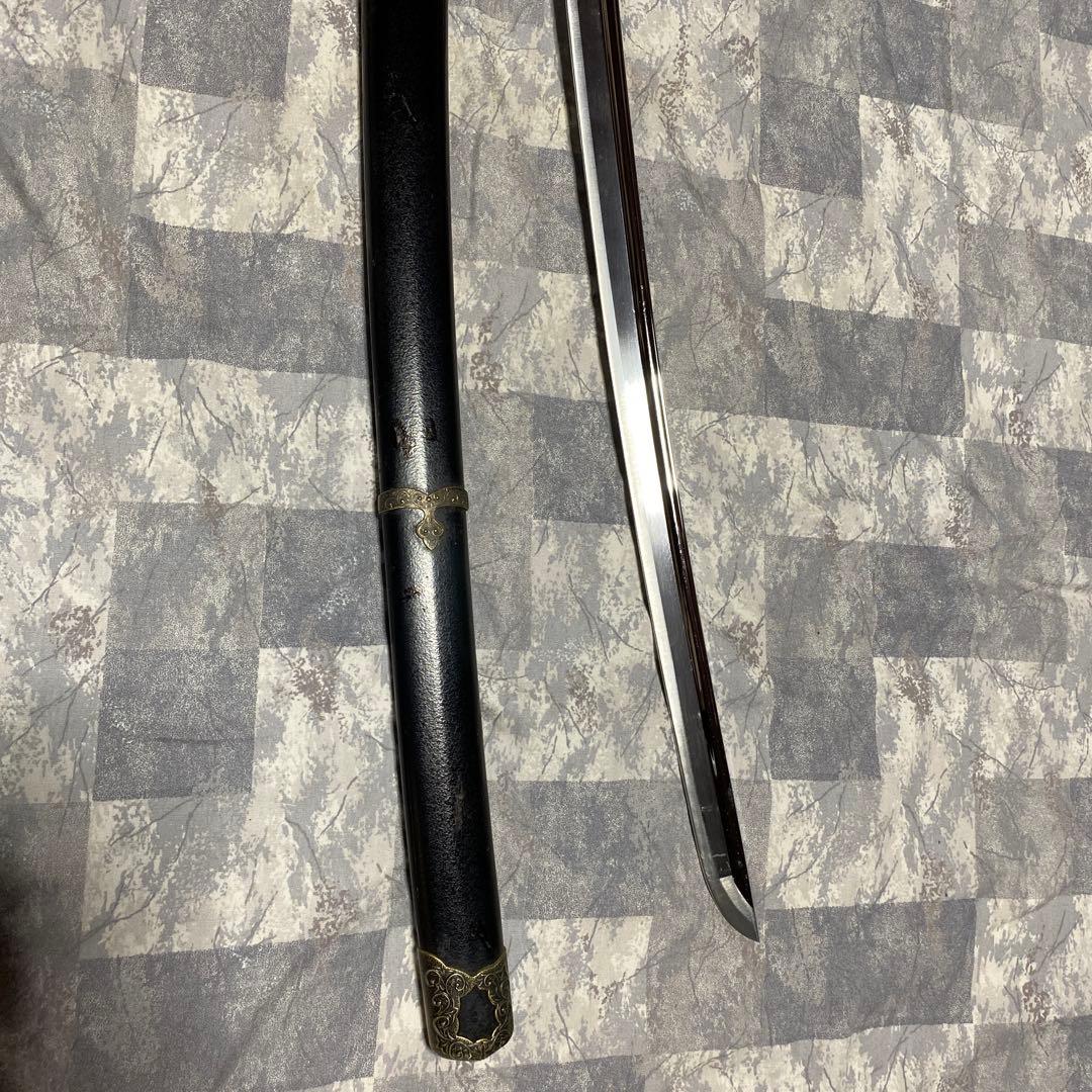 高級模造刀 陣太刀拵え 樋入直刃文 吊り金具