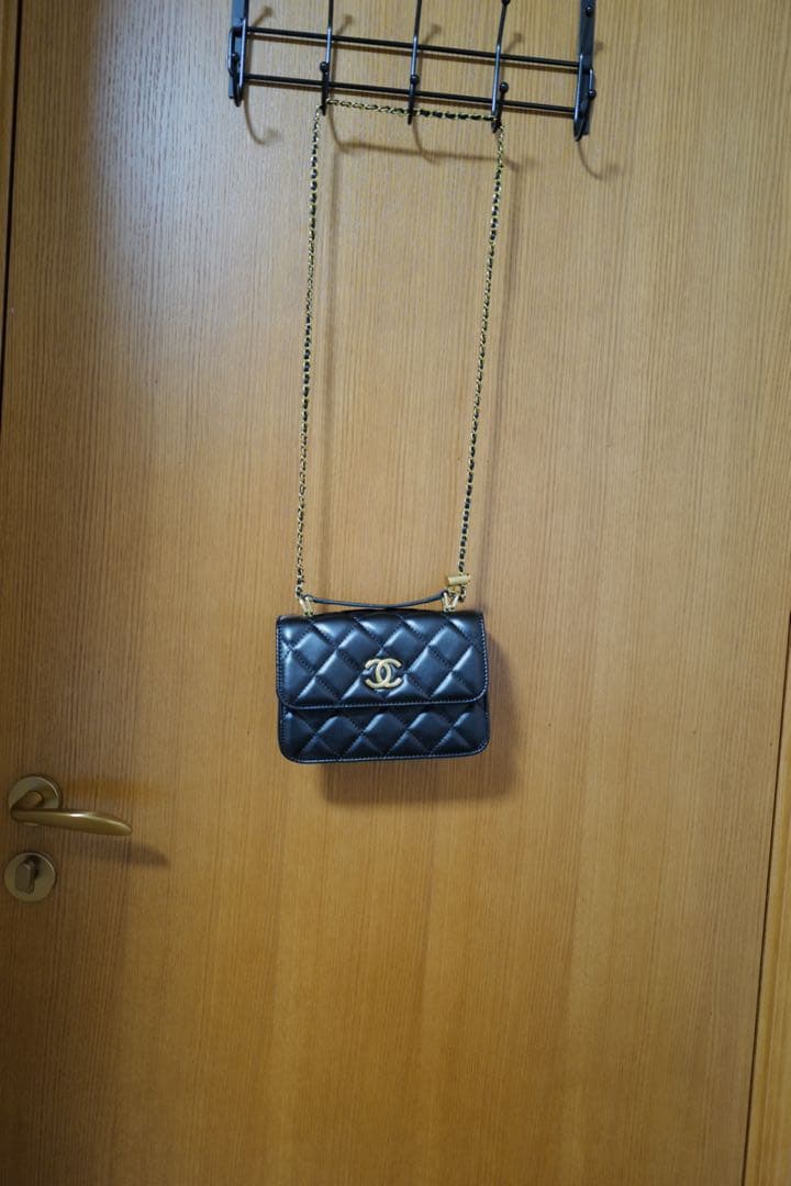 キルティング チェーンショルダーバッグ マトラッセ風 コンパクト 高見え