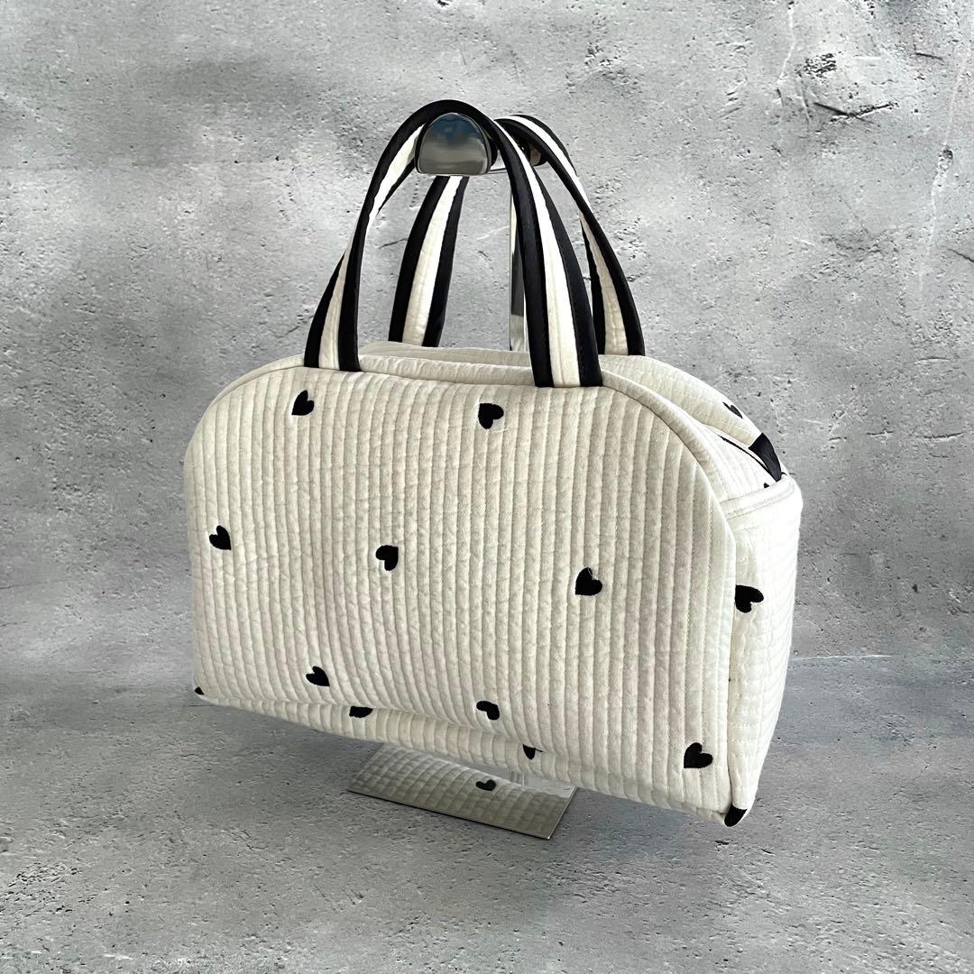 ボストンバッグ ヌビバッグ　アイボリー　ハート刺繍　ハンドメイド