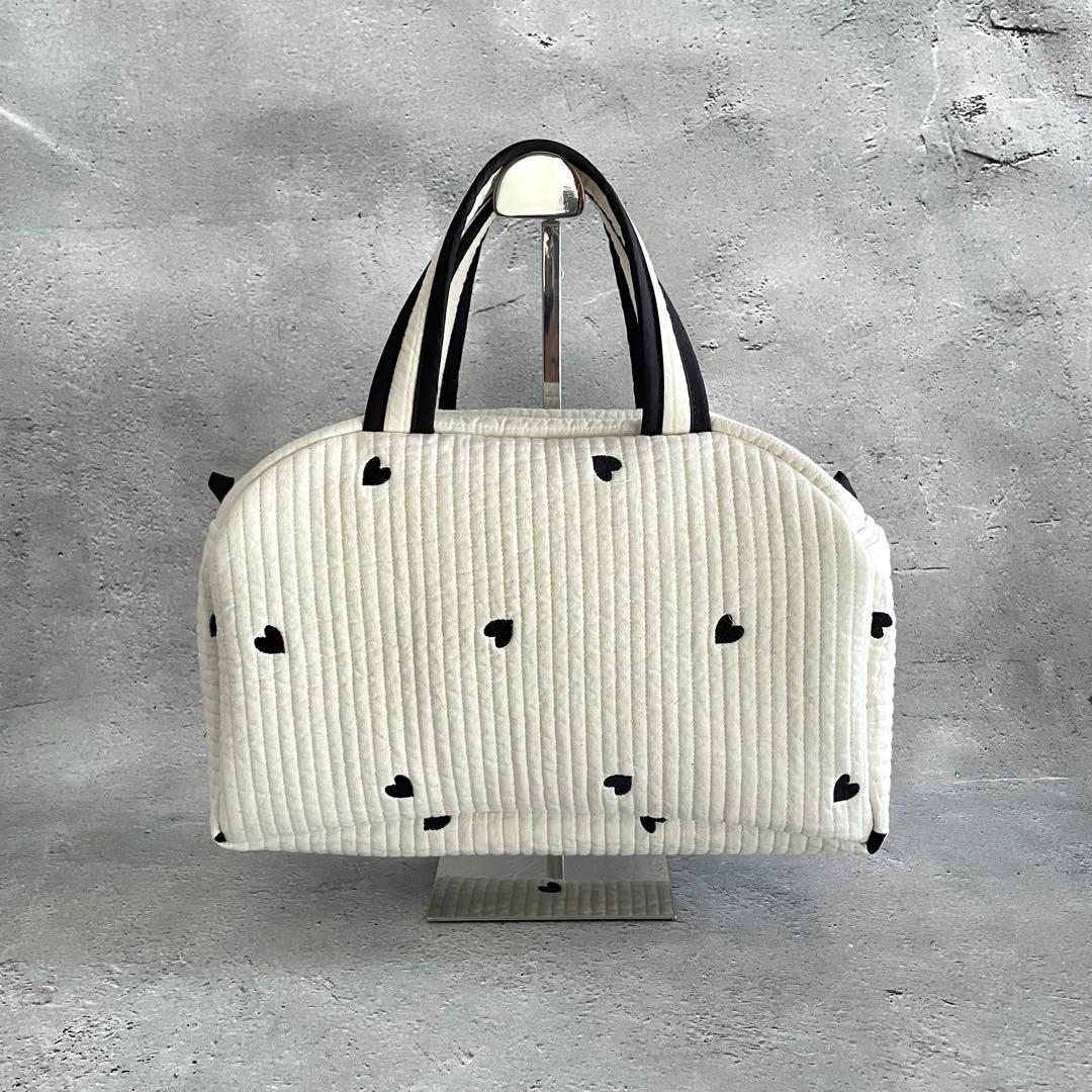 ボストンバッグ ヌビバッグ　アイボリー　ハート刺繍　ハンドメイド