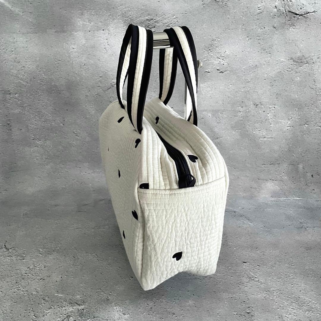 ボストンバッグ ヌビバッグ　アイボリー　ハート刺繍　ハンドメイド