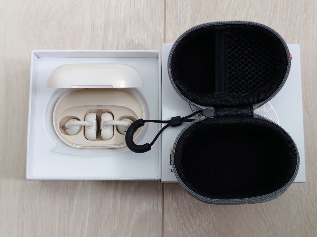 【短期間使用】SOUNDPEATS Clip1 ベージュ 純正ケース付き