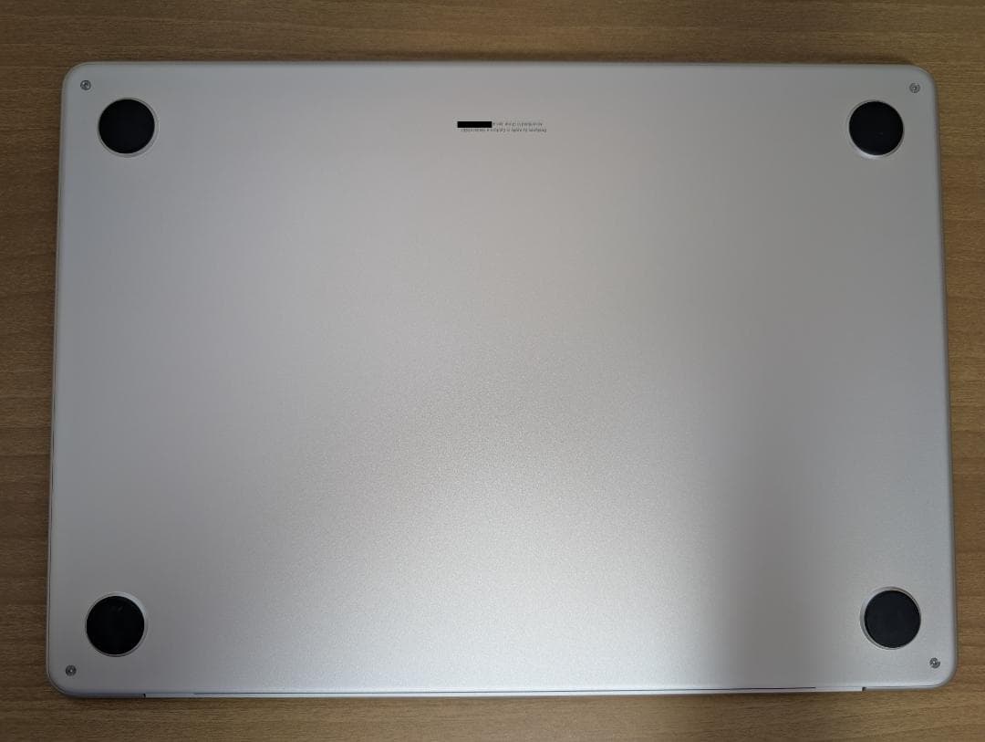 Macbook Air M2 13インチ スターライト 16GB/256GB