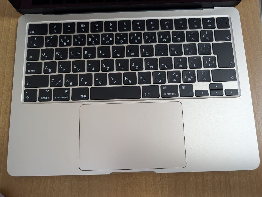 Macbook Air M2 13インチ スターライト 16GB/256GB