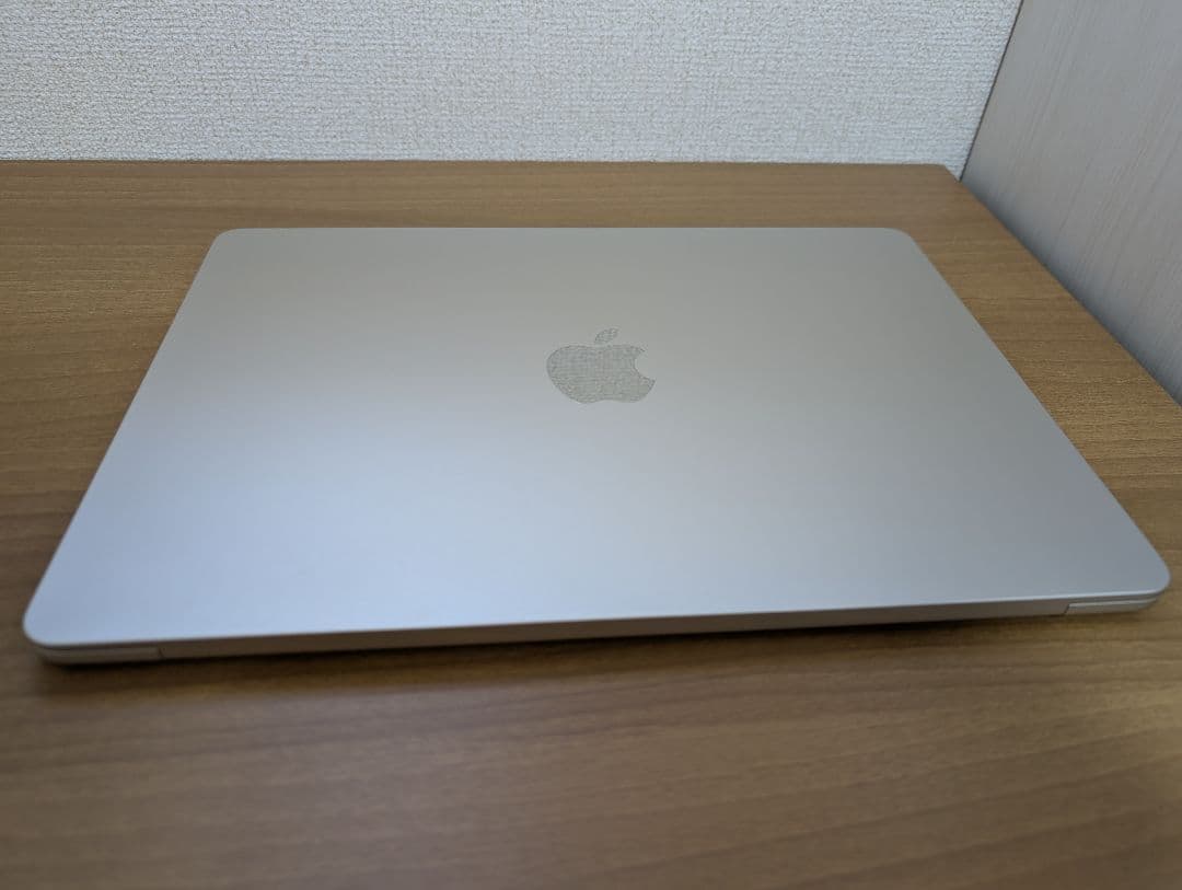 Macbook Air M2 13インチ スターライト 16GB/256GB