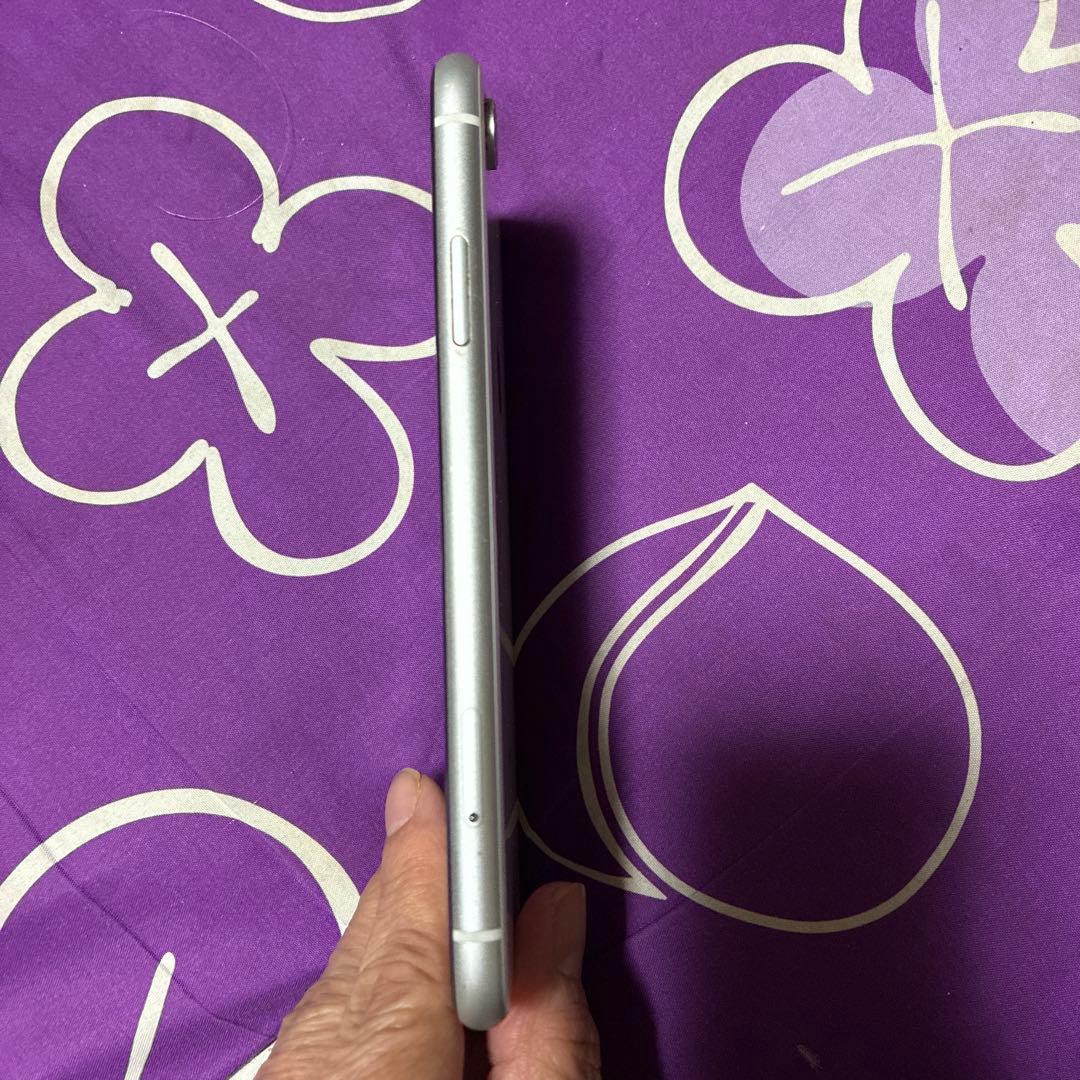 Apple iPhone XR ホワイト64クリアケース付き