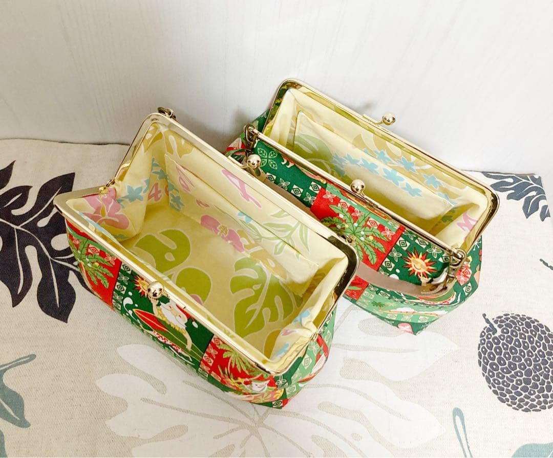 くみたん ハワイアン がま口ポーチ