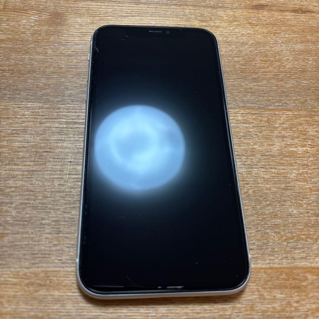 iPhone11 128GB ホワイト　バッテリー　74%