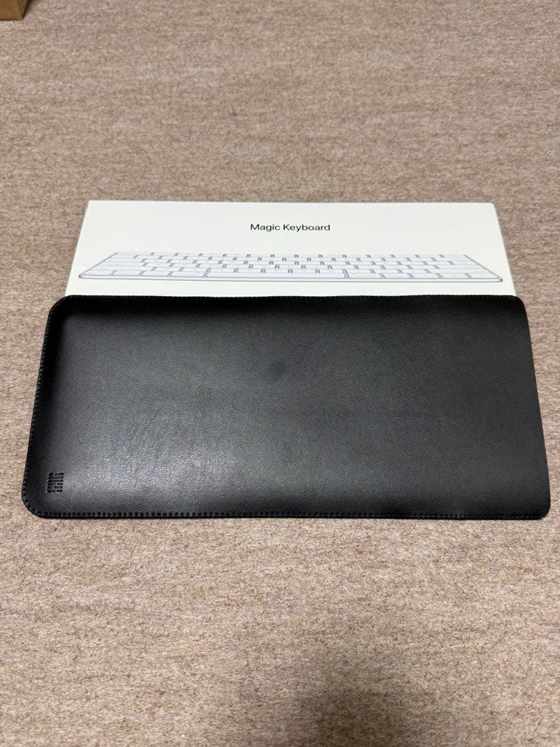 Apple Magic Keyboard 日本語JIS（充電式）ケース付