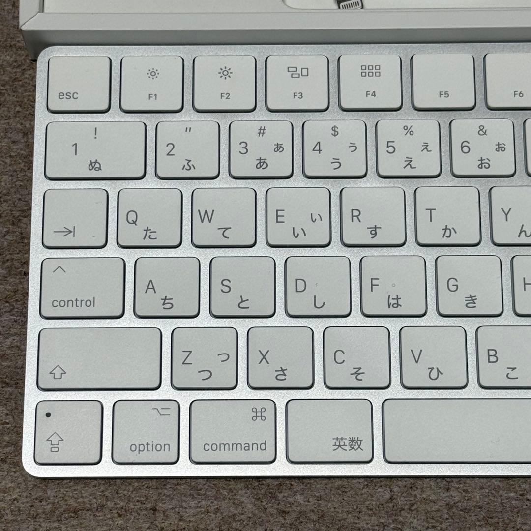 Apple Magic Keyboard 日本語JIS（充電式）ケース付