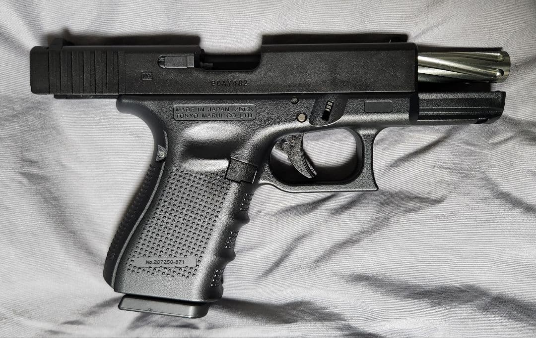 東京マルイ ガスブローバック GLOCK 19 Gen.4 グロック19