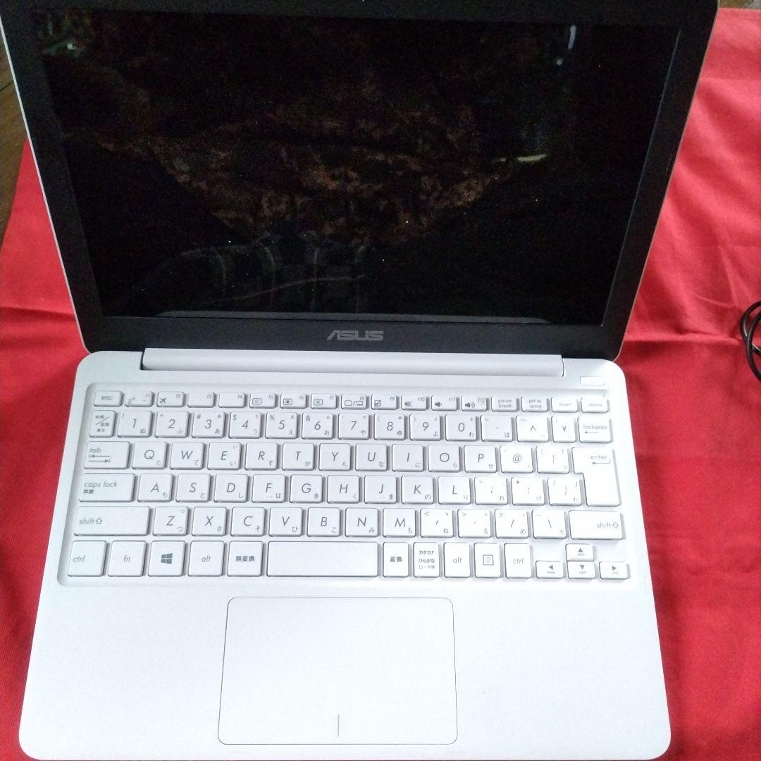 ASUS ノートPC ホワイトE-200HA 日本語キーボード美品