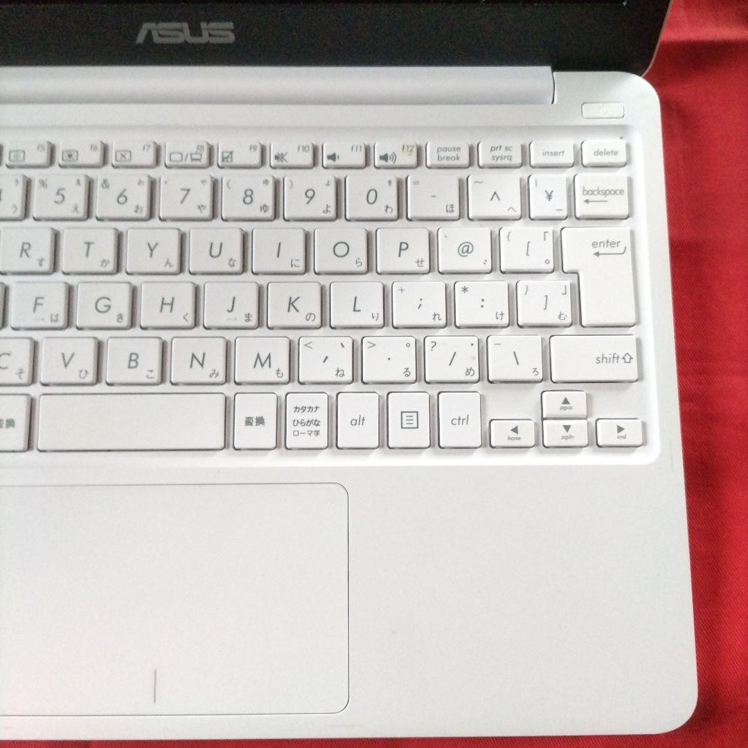 ASUS ノートPC ホワイトE-200HA 日本語キーボード美品