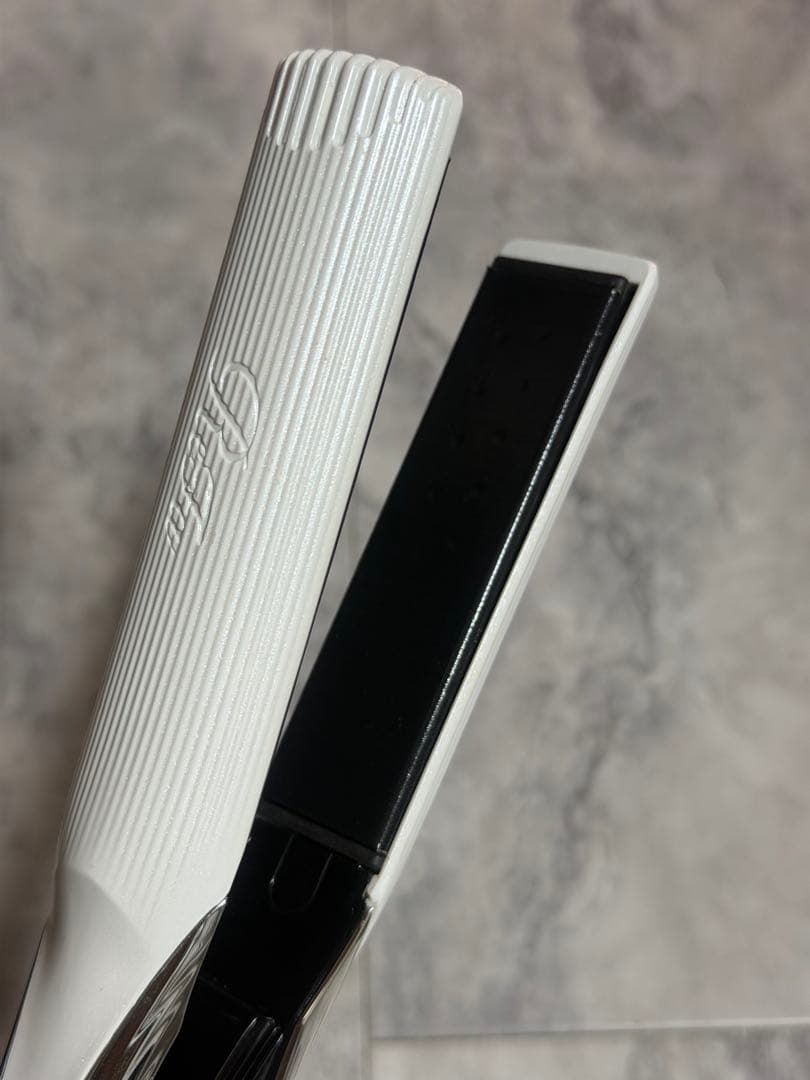 リファ ストレートアイロン