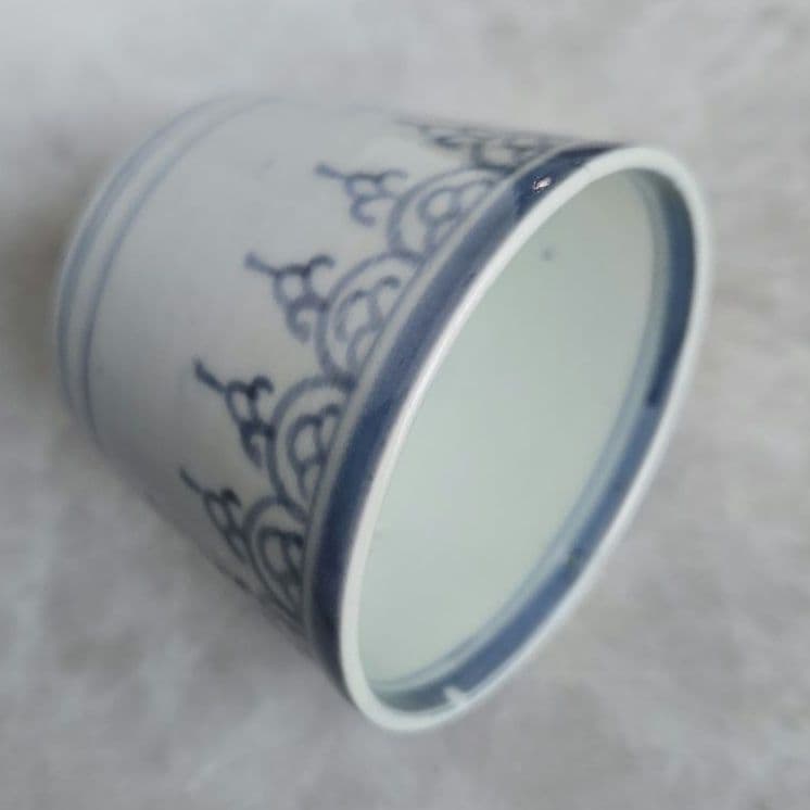 古伊万里　染付　瓔珞文　そば猪口　覗き　江戸時代　骨董品　アンティーク　金継ぎ