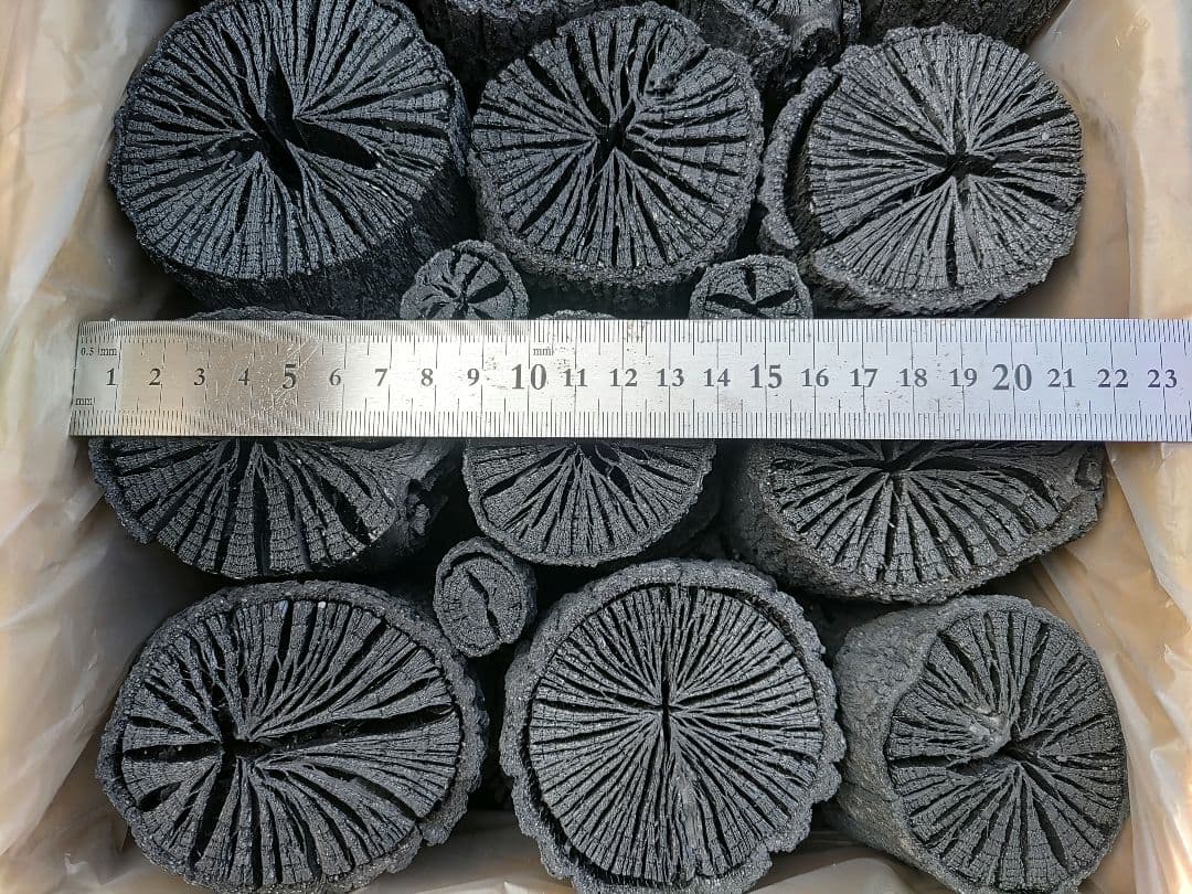 【 伊予の切炭 】約6kg 菊炭 黒炭 太め