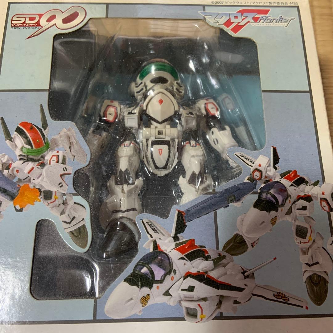 マクロス　VF-25F メサイアバルキリーアルト機　SD ALTOCustom