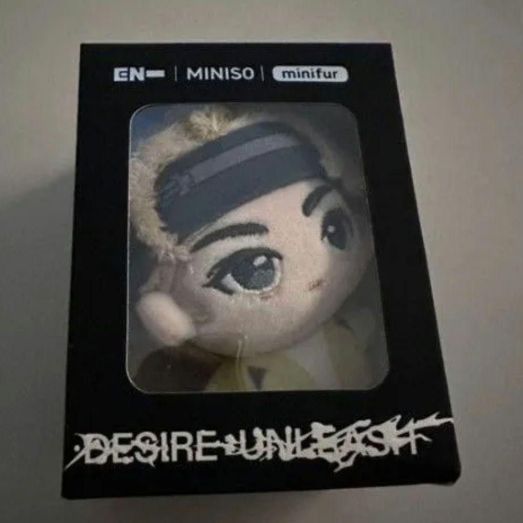 ENHYPEN X MINISO コラボ マスコット ぬいぐるみ　ジョンウォン