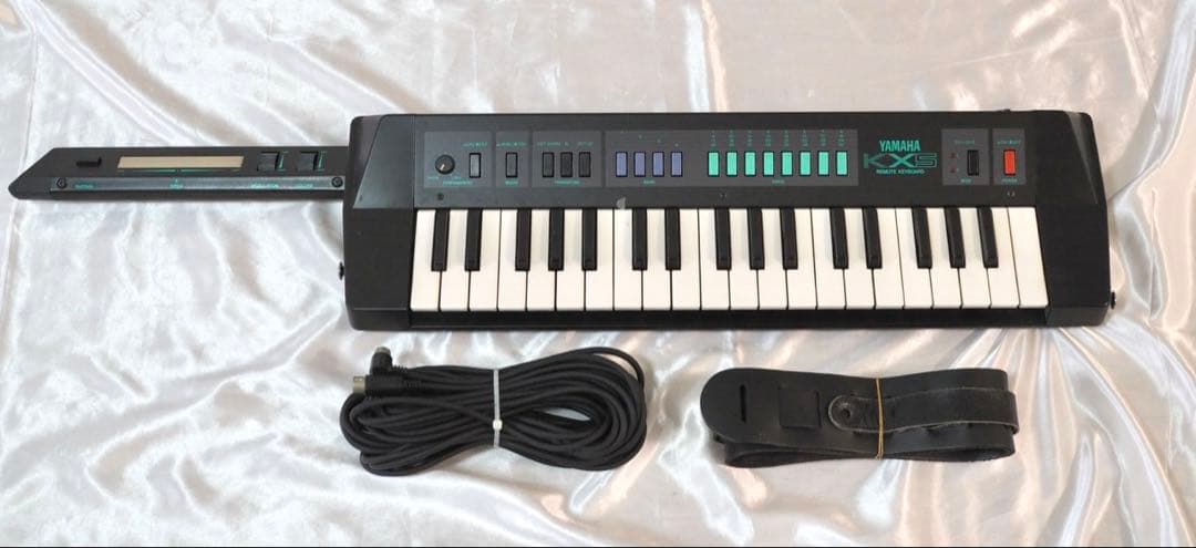 【希少・動作品】YAMAHA KX5 シンセサイザー ブラック ケース付き