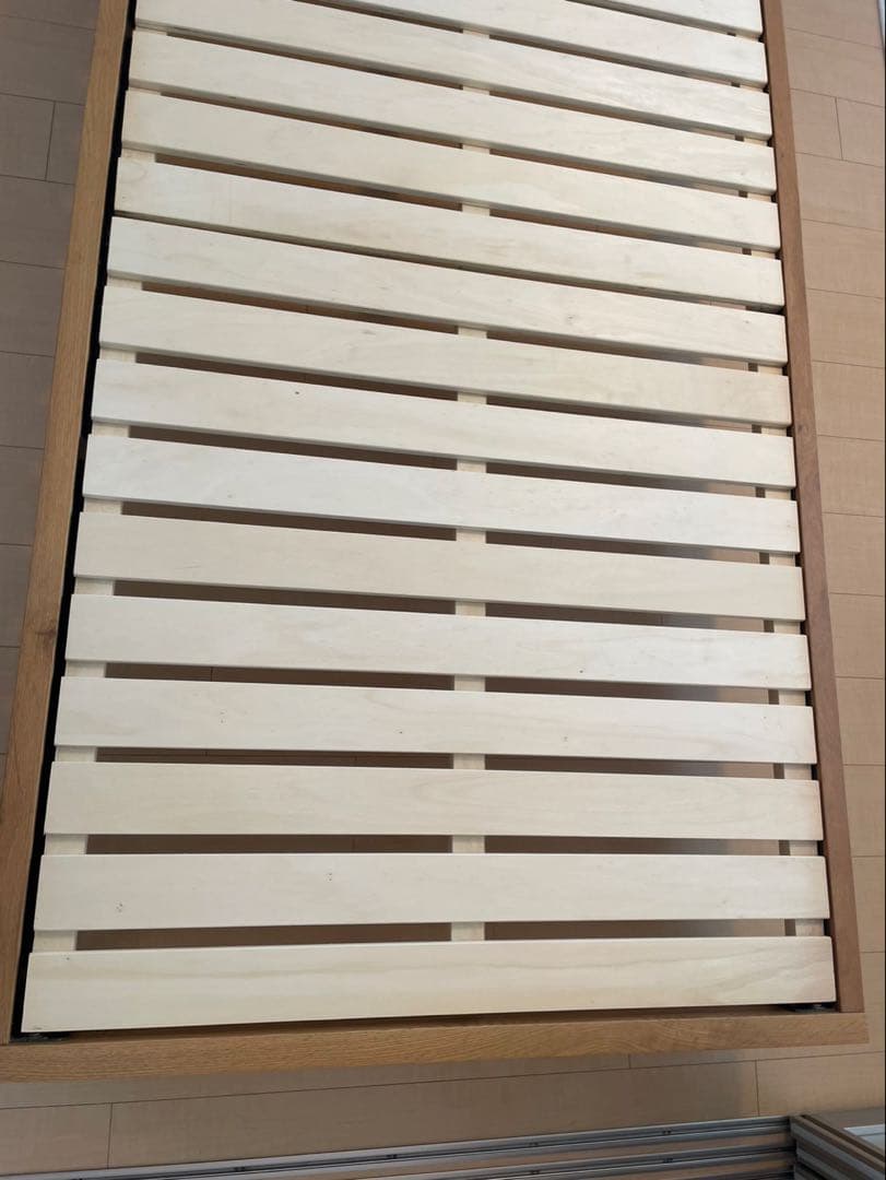 ノーウェアライクホーム　ユニック　ベッドフレーム　シングル　スノコベッド 無垢材