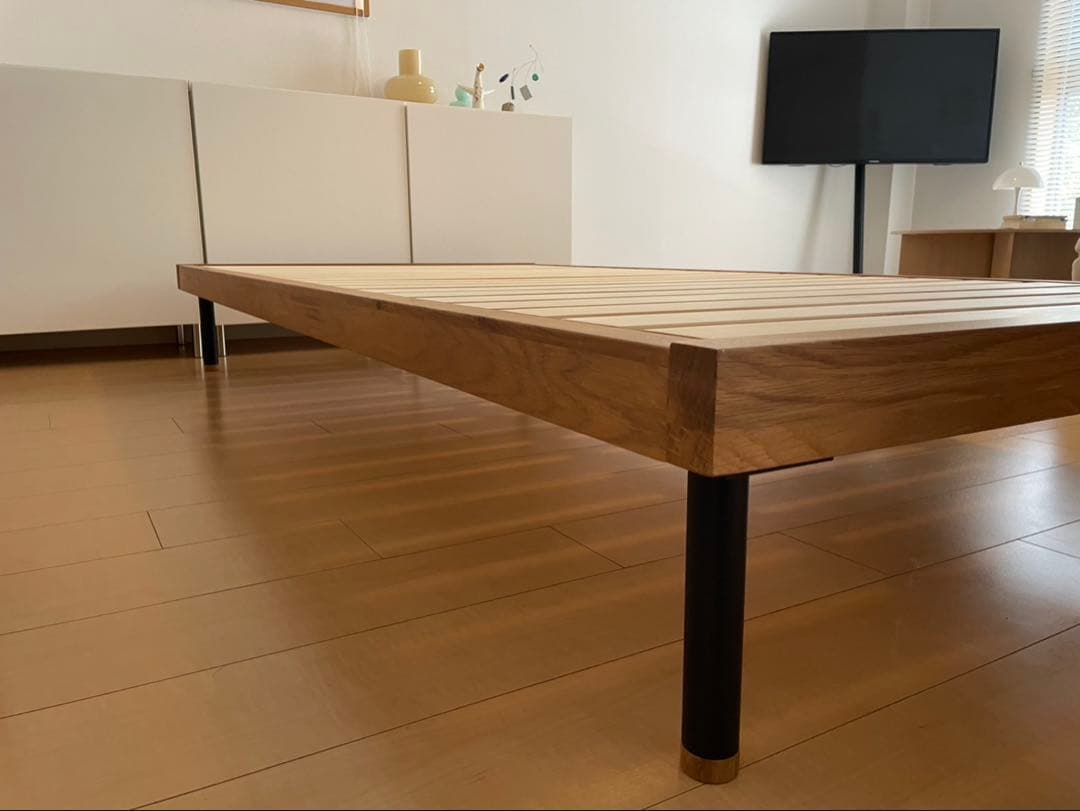 ノーウェアライクホーム　ユニック　ベッドフレーム　シングル　スノコベッド 無垢材